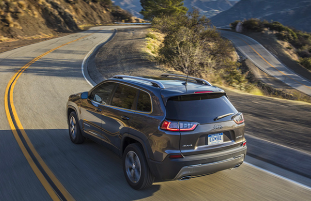 2020款jeep自由光用车成本分析每月需要1852元