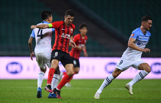 保利尼奥助攻吕文君致胜上海海港10广州城取两连胜紧追榜首