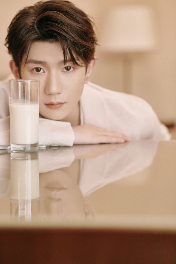 王源//2021,景从云集插图2