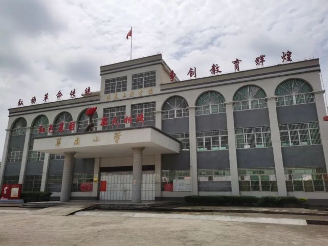 忠信镇柘陂村第一批15名红色小导游正式"持证上岗"