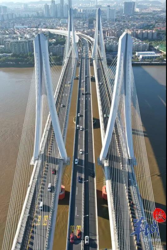 广州洛溪大桥新旧桥全线通车双向10车道