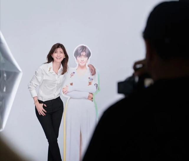 让柏原崇爱了这么多年的女人居然是整出来的