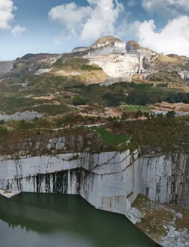 關停後的長泰吳田山g654礦山