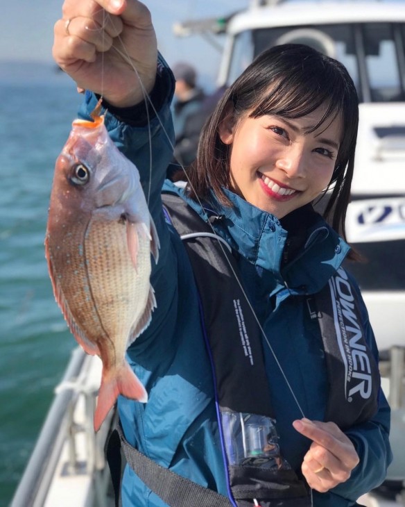 氣質丨才貌雙全日本美女釣魚高手阪本智子美照賞