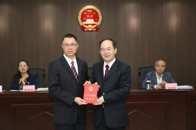 谢超武任云浮市人民政府副市长,市公安局局长