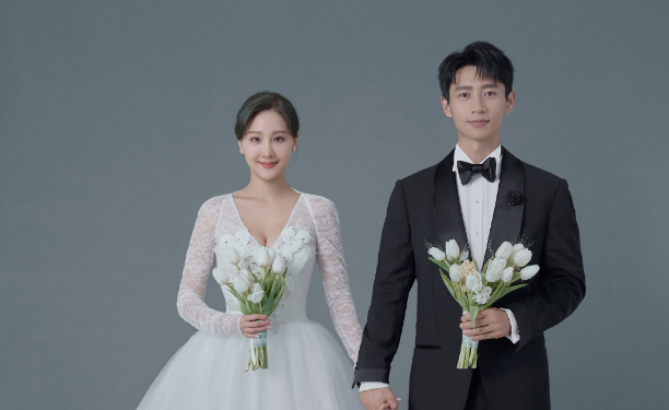 the9毕业演唱会广州站再延期;魏晨于玮婚礼请柬曝光|演唱会|魏晨|the9