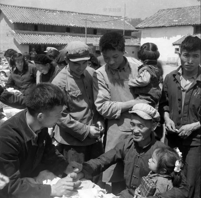 这组罕见的老照片藏着20世纪70年代思茅最真实的模样
