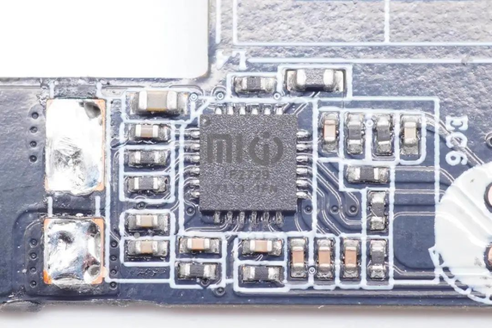 小米两款120W充电器MDY-13-ET和MDY-12-ED拆解对比_腾讯新闻