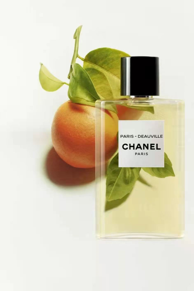 杜维埃诠释清纯甜妹初生玫瑰打造个性拽姐快来看看你是哪款香水美人