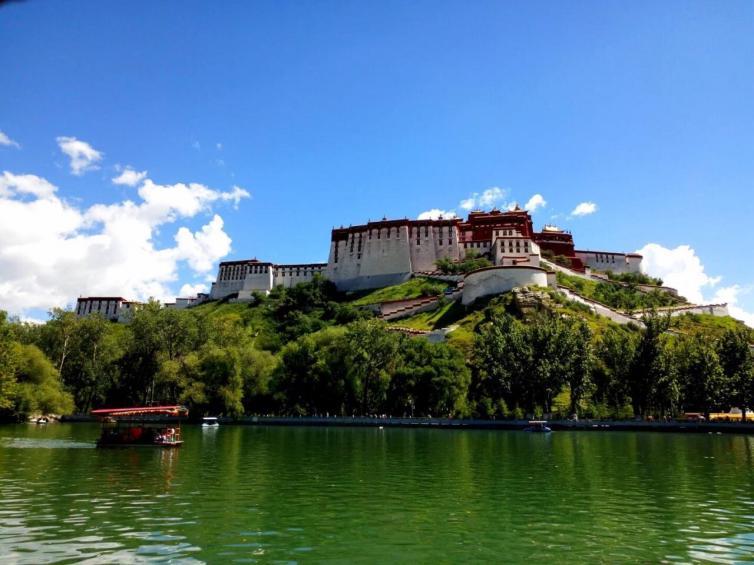 不妨春节来一场属于西藏的自驾之旅？