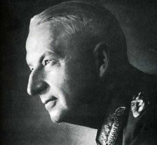 二战巅峰名将对决曼施坦因战术诡异莫测朱可夫死守不动如山