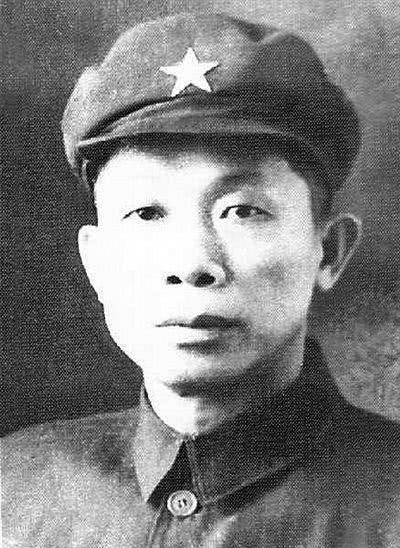 海南军区前四任司令员第一位无军衔后三位都是著名开国中将