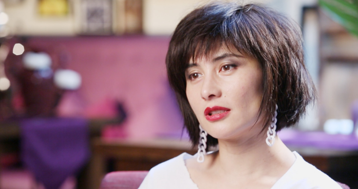 "豪门痞女"何超仪:出嫁获赠2000万嫁妆,赌王出资1亿让她追梦_腾讯新闻