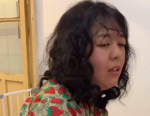 北京一女子为显年轻花260元烫卷发,烫完老公一句话让她欲哭无泪_腾讯