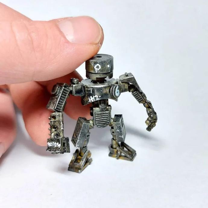 艺术家用捡来的废旧零件制成微型机器人精致又可爱