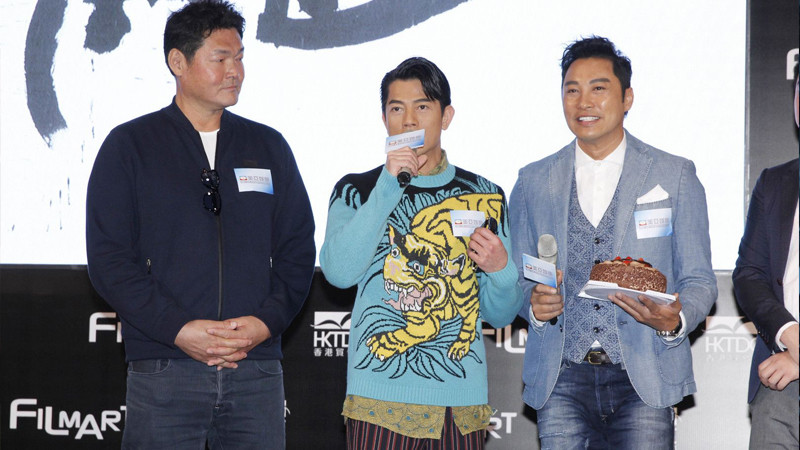 港影:宿命与余晖下的黯淡,谭耀文距离金像影帝有多远?_腾讯新闻