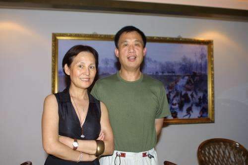 自从1976年父亲唐棣向他透露母亲周璇有巨额遗产的讯息后,他早已和