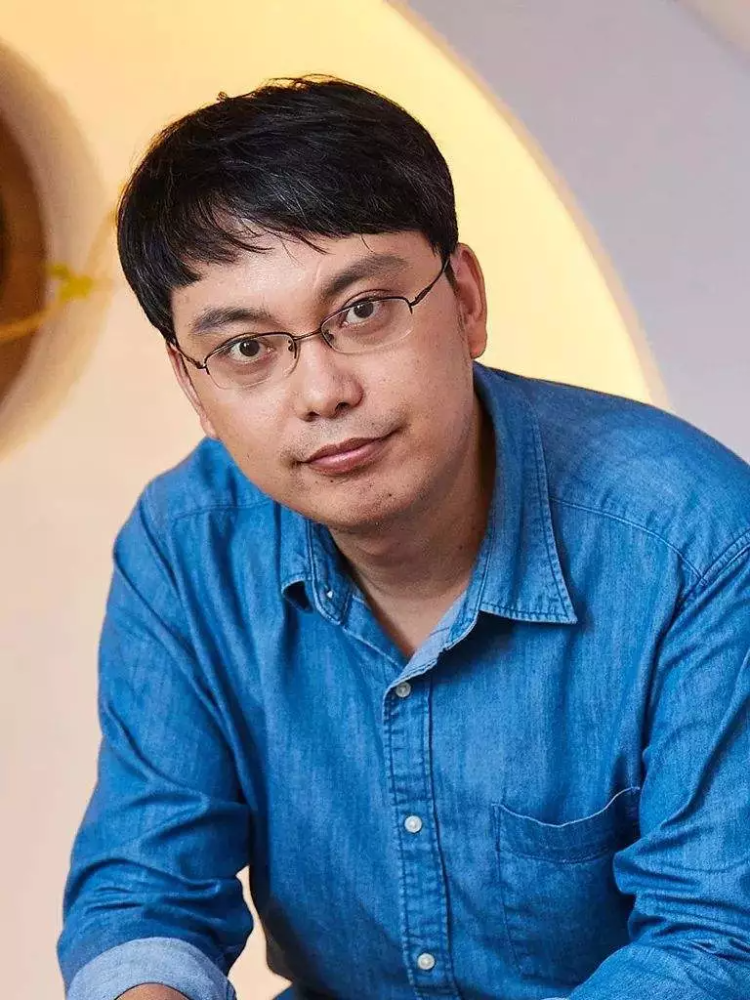 再造集体记忆与重探九十年代以双雪涛班宇郑执为中心