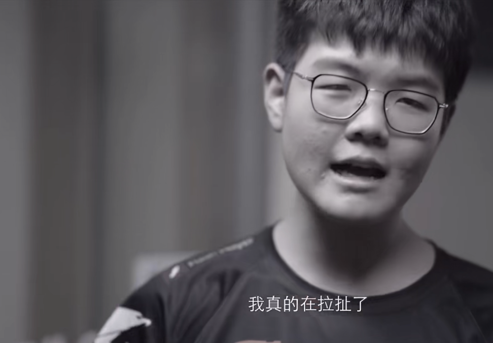 jdg输给了hya,hya是虎牙的队伍,成员分别是小超梦,莎莉,阿伟,轩焰