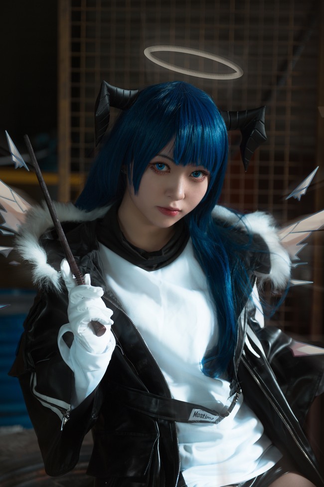 cos赏析莫斯提马