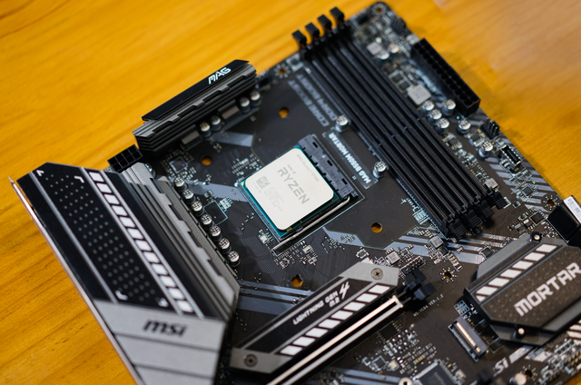 靠它灭intel满门最强桌面核显cpuamd锐龙75700g装机体验