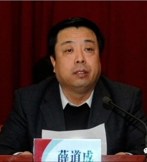 张虎龙,曾任山西晋城无烟煤矿业集团有限公司专职党委副书记,副董事长