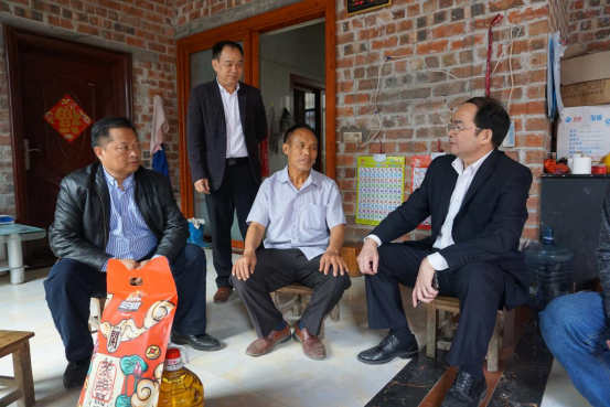 周鹿镇南邦村后盾单位积极发力暖了人心添了信心