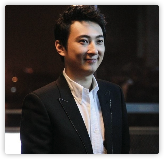 王思聪也下场吃瓜炮轰汪小菲是死鸭子嘴硬晒聊天记录信息量大