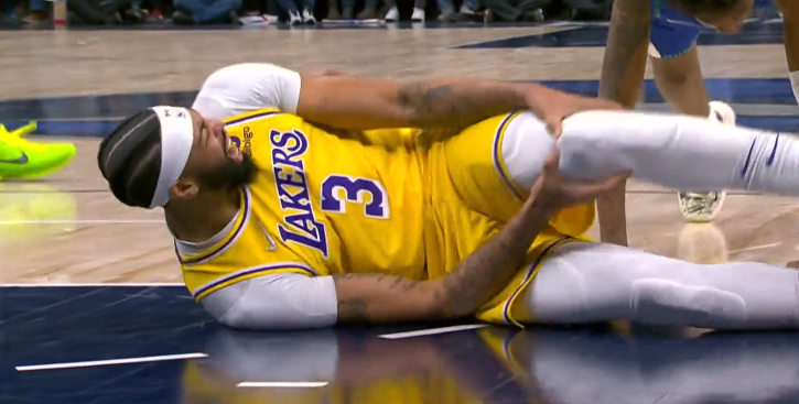 浓眉检查结果出炉伤情确诊为左膝韧带扭伤至少伤停4周