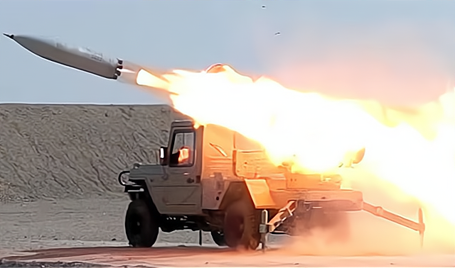 伊朗法拉克火箭炮飞翔的煤气罐简陋但有效的装备