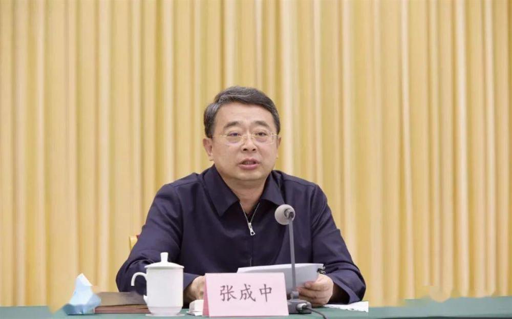 新一届辽宁省委常委亮相李乐成当选省委副书记3位新面孔都是70后