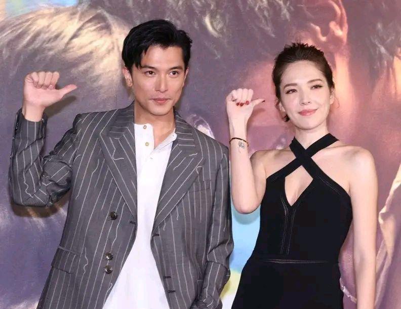 唐嫣前男友邱泽官宣结婚娶37岁二婚女星林心如祝福幸福永远
