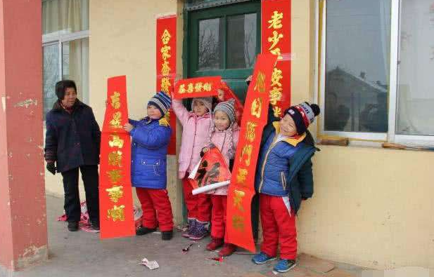 春节贴春联牢记三不贴有啥讲究