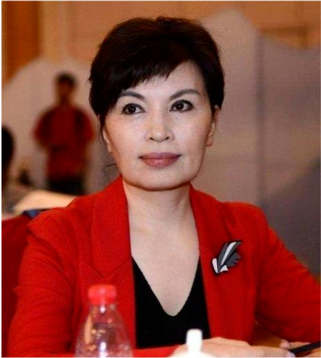 央视国脸李瑞英坚持工作2年零失误却被网友痛批六亲不认