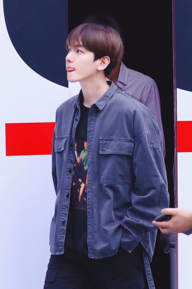 边伯贤—初雪ins更新