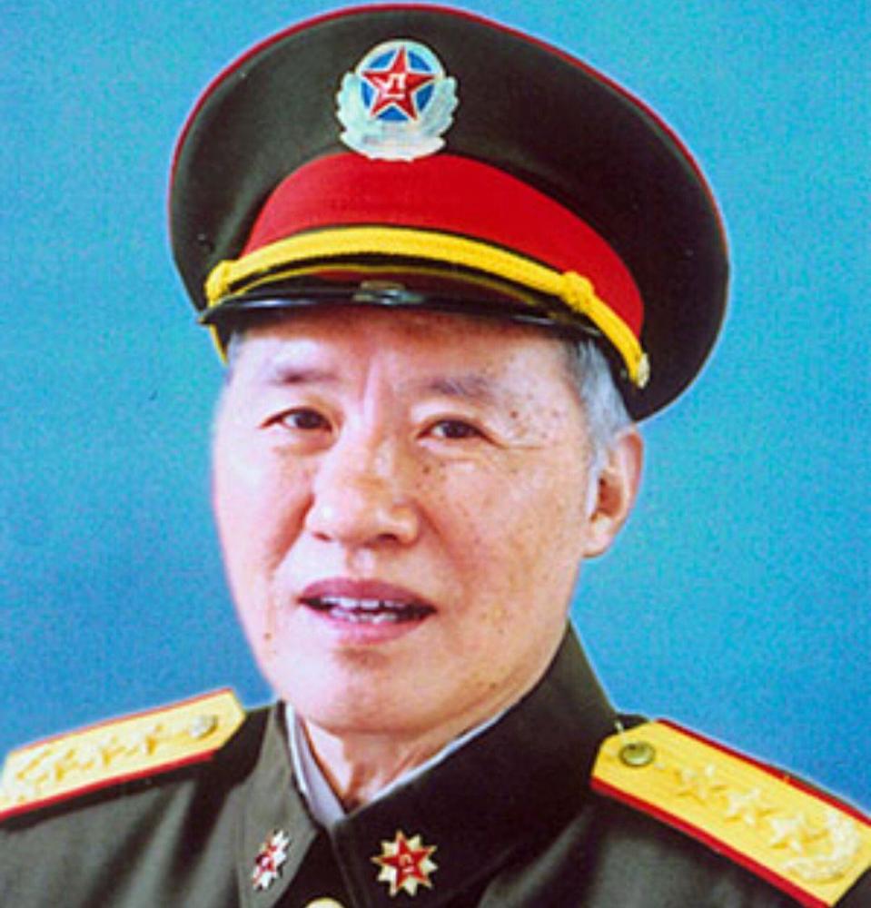 时任济南军区政委是宋清渭,他出生于1929年,山东陵县人.