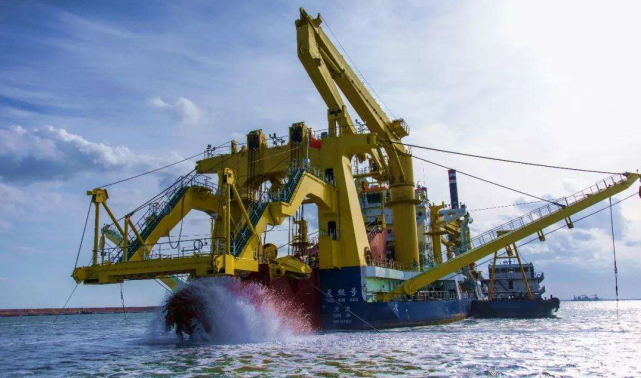 中国耗时数十年突破垄断尖端设备大型挖泥船为什么不对外出口