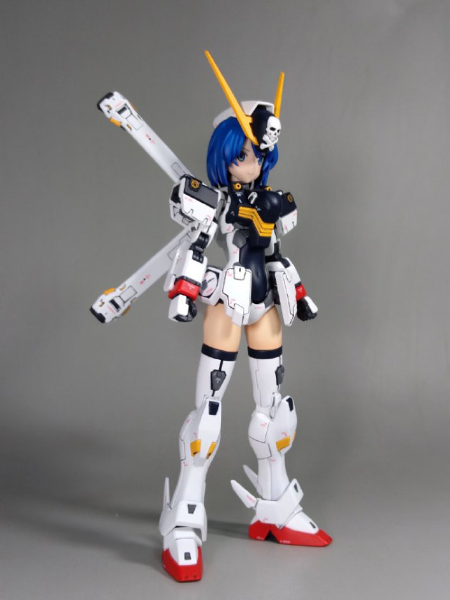 模玩控海盗高达机娘模型