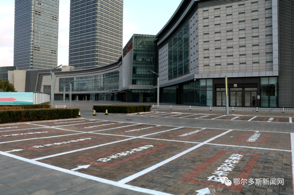 新增11处免费停车场12964个停车位鄂尔多斯这样解决停车难