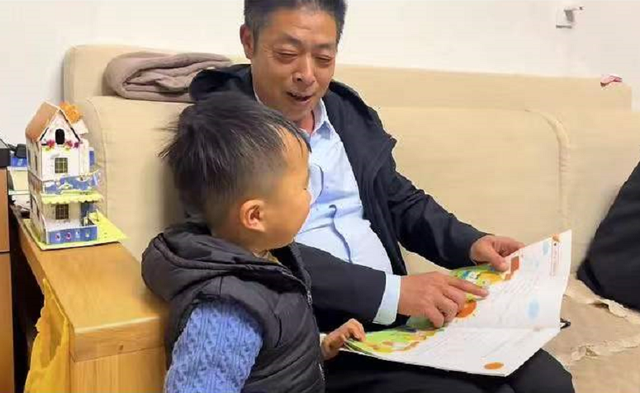 曾经的姚师兵没能亲眼见到姚威长大,但是如今可以陪
