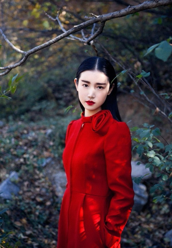 母神张辛苑秃头了淡出娱乐圈的她出柜4年甜蜜依旧