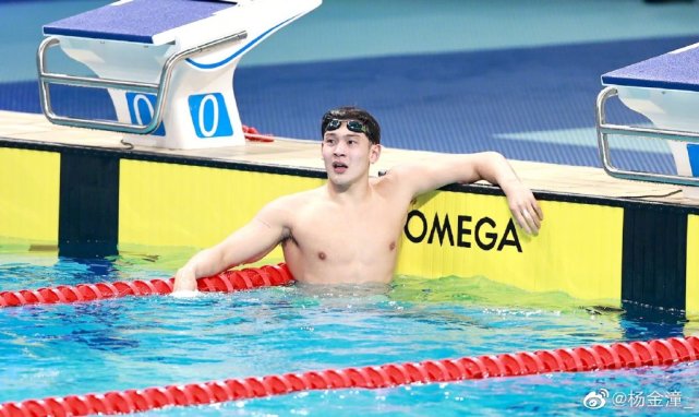 中国游泳队一小时内两破全国纪录,04后天才成最大惊喜