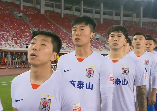 中超 2-0，8连胜！中超头号热门狂飙，领先8分坐稳第1，颜骏凌0次扑救