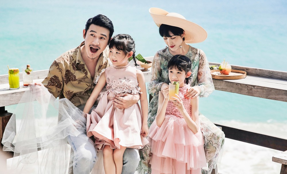 陆毅小女儿10岁生日,全家庆生画面曝光,小叶子戴头纱公主范儿十足