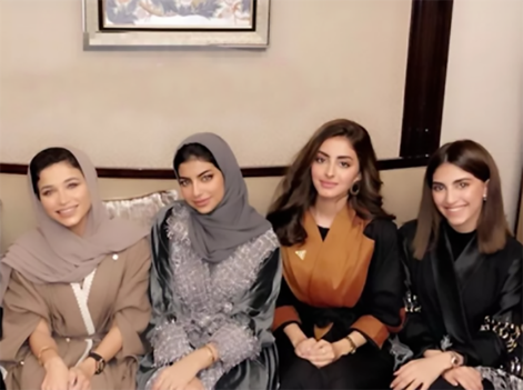 沙特阿拉伯男人可以最多娶四个老婆,很多男同胞看到这个就会羡慕,真实