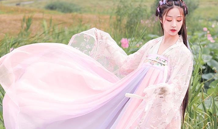 心理测试4件古装你最中意哪一套测你在古代是什么身份