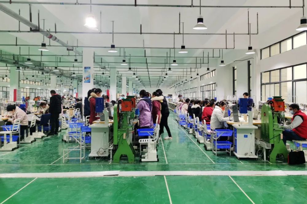 鸿星尔克布局中西部落户睢县从签约到投产仅用45天