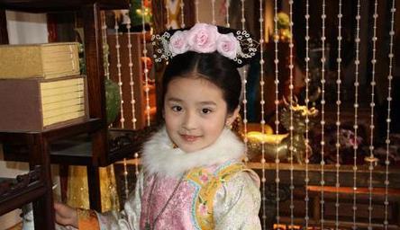 乾隆收养的女儿年仅27岁去世亲生父亲荒唐至极