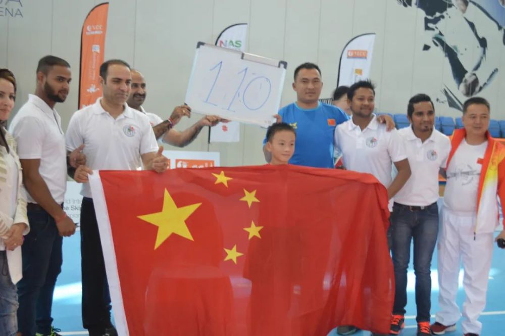 大国良师广州市花都区七星小学副校长赖宣治以绳育人跳出新世界