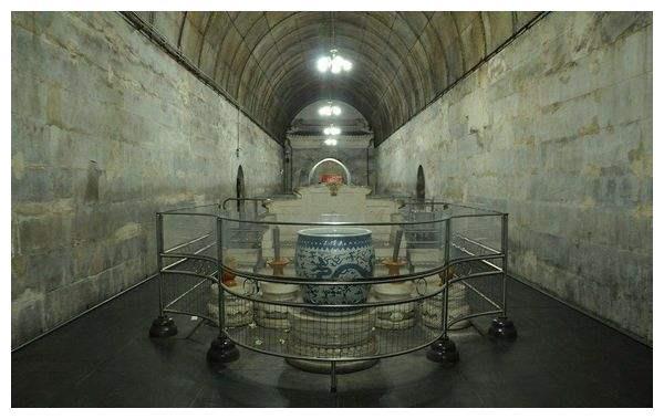 为何从来没人盗雍正的泰陵看完明白这是盗墓界公认的规矩